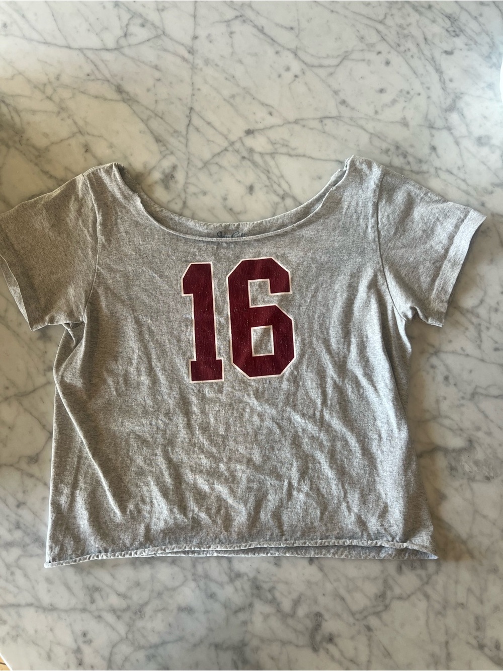 Brandy Melville off the shoulder women’s shirt